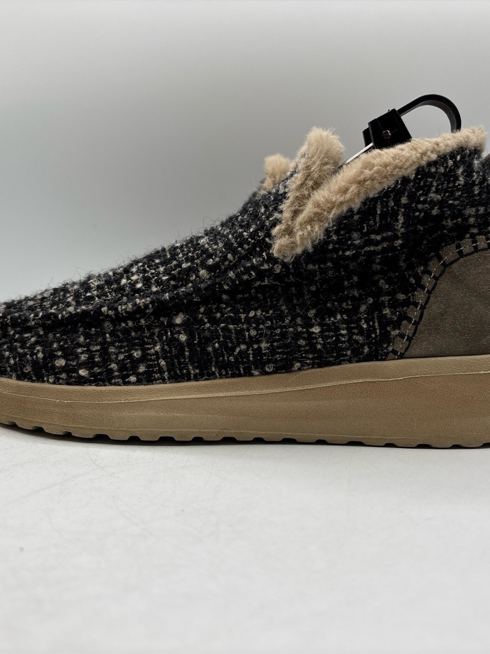 Hey Dude Denny Tan Women Size 8 Ankle Bootie Slip On Faux Fur Lined Lightweight